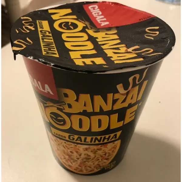 Cigala Banzai Noodle Sabor Galinha 67 g